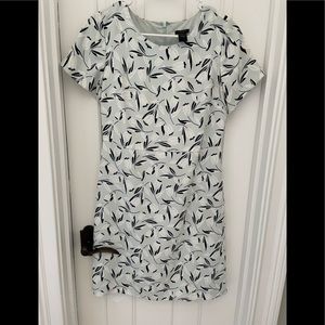 Ann Tylor dress size 4, just above the knee length